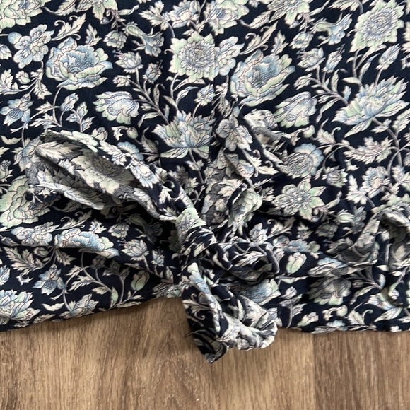 American Eagle Floral Print Bell Sleeve Waist tie Blouse Medium - Picture 6 of 8